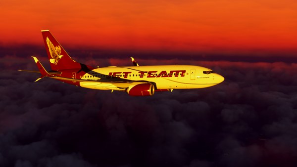 Boeing 737-700 · passenger · burgundy, photograph 1019